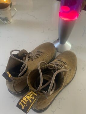 Dr. Martens Kids Tan Lace-Up Ankle Boots